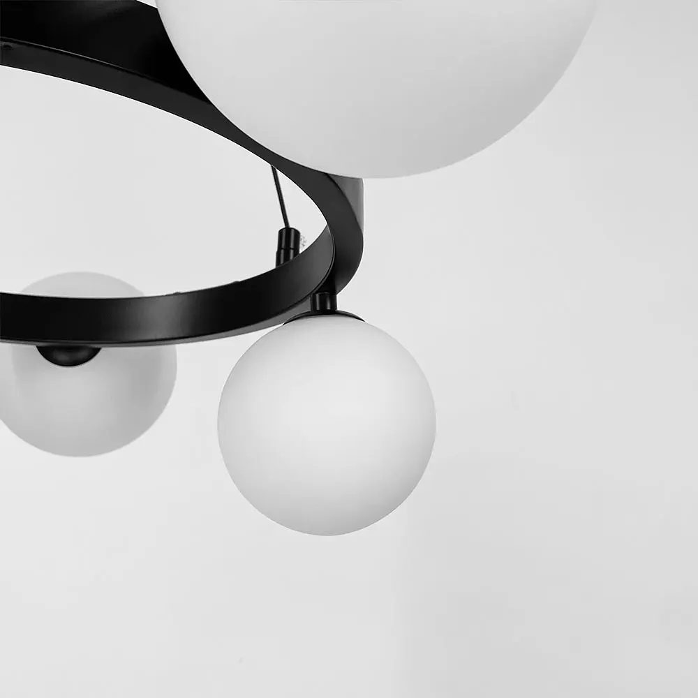 Кольцевая люстра с 5 белыми плафонами в черном корпусе Ст. AT 32/5 BK | Line F - фото 4