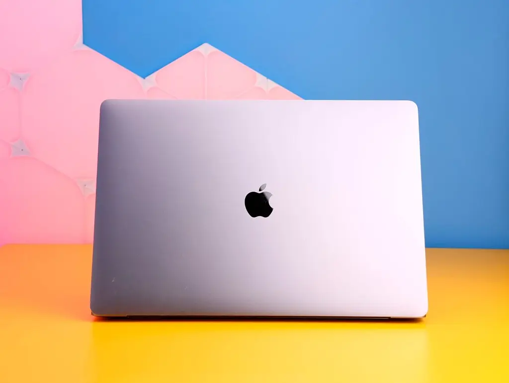 Ноутбук Apple MacBook Pro 16` Space Gray 2019 (MVVJ2) Б/в [173608] - фото 5