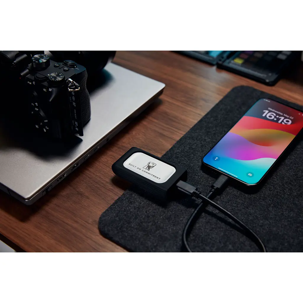 Накопичувач SSD USB Type-C 2TB XS2000 Kingston (SXS2000/2000GA) - фото 10