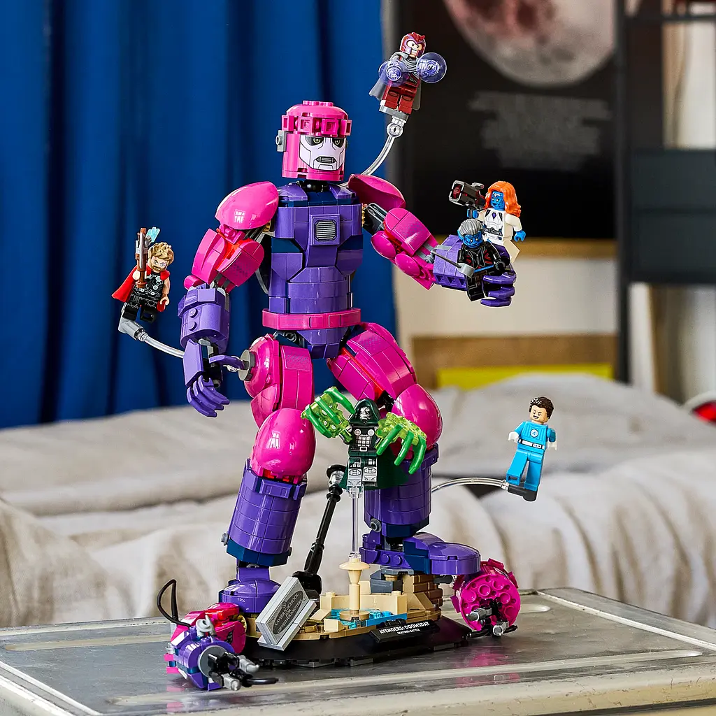 Конструктор LEGO Super Heroes Marvel Легендарна битва: Месники Судний день 846 ел. (76348) - фото 12