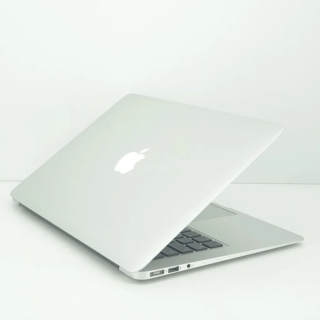 Ноутбук Apple MacBook Air 7,2 A1466 (C1MPR273G944) (i7-5650U/8/256SSD) - Class B - фото 4