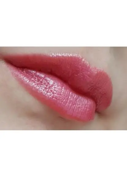 Губна помада Avon Ультра відтінок Каліфорнійські мрії / Pink Dream 3.6 г - фото 3