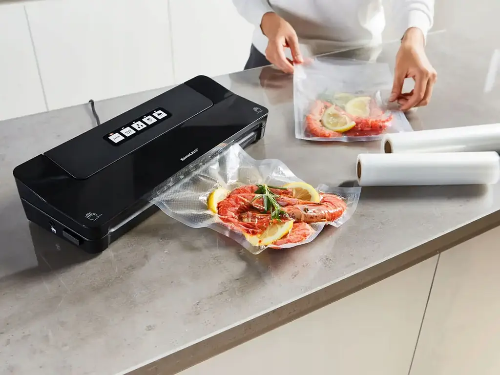 Вакууматор SilverCrest SV 125 C7 для влажных и деликатных продуктов и рулон Черный - фото 3