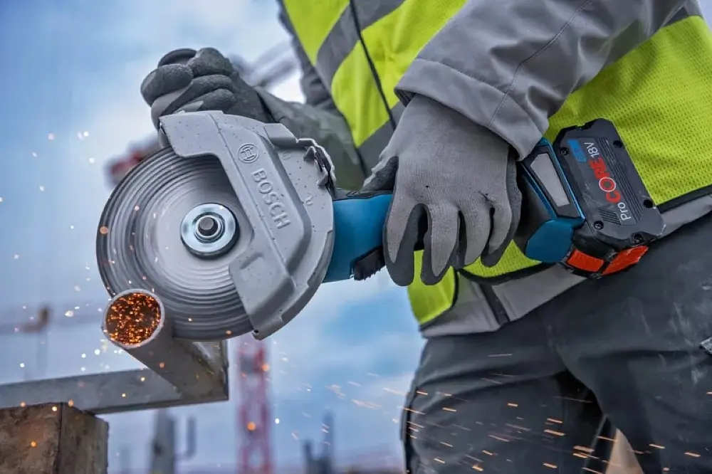 Шліфмашина кутова акумуляторна Professional GWS 182P 125мм 18В Bosch teh0025420 - фото 8