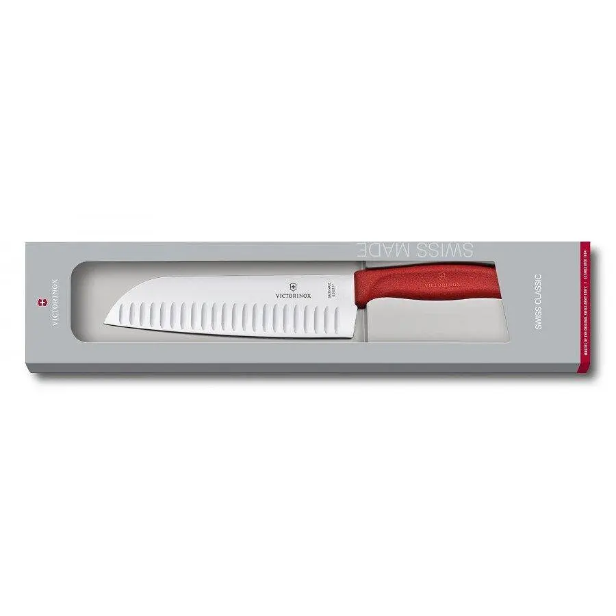 Кухонний ніж Victorinox SwissClassic Santoku лезо 17см ріфл. з черв. ручкою у подар.упак. - фото 2