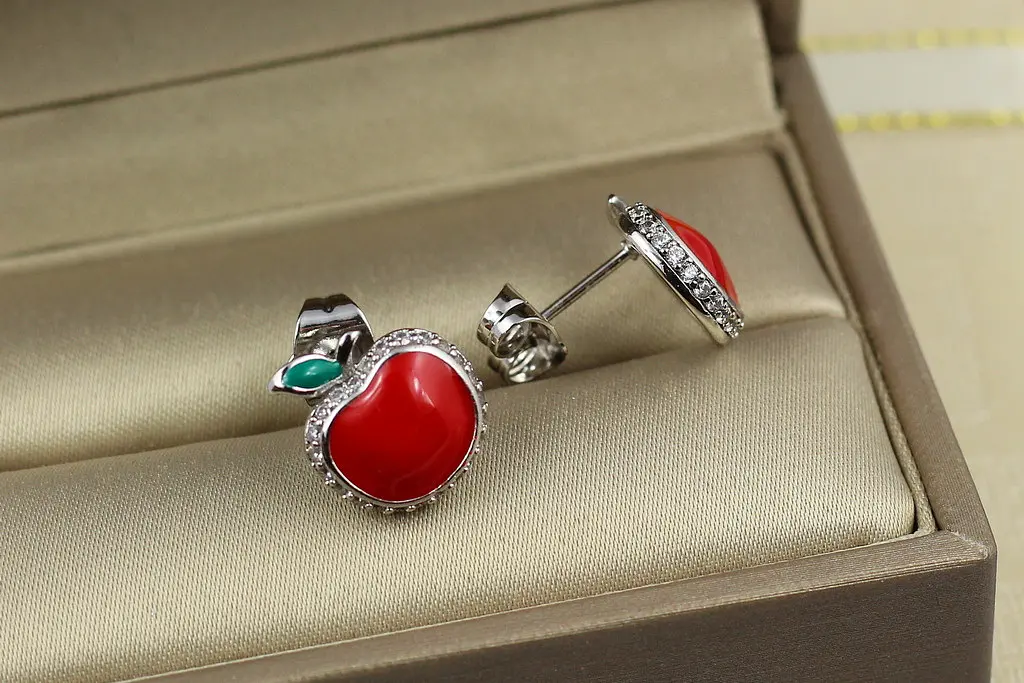 Сережки гвоздики Xuping Jewelry червоні яблучка 1,3 см сріблясті - фото 4