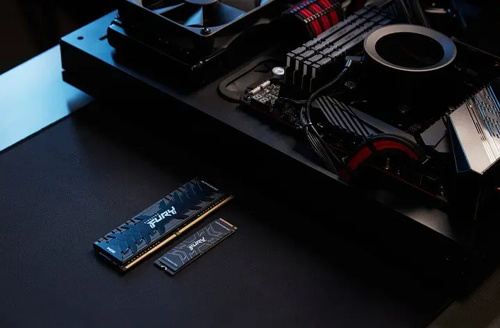 Накопичувач SSD Kingston FURY Renegade 1 TB (SFYRS/1000G) - фото 6