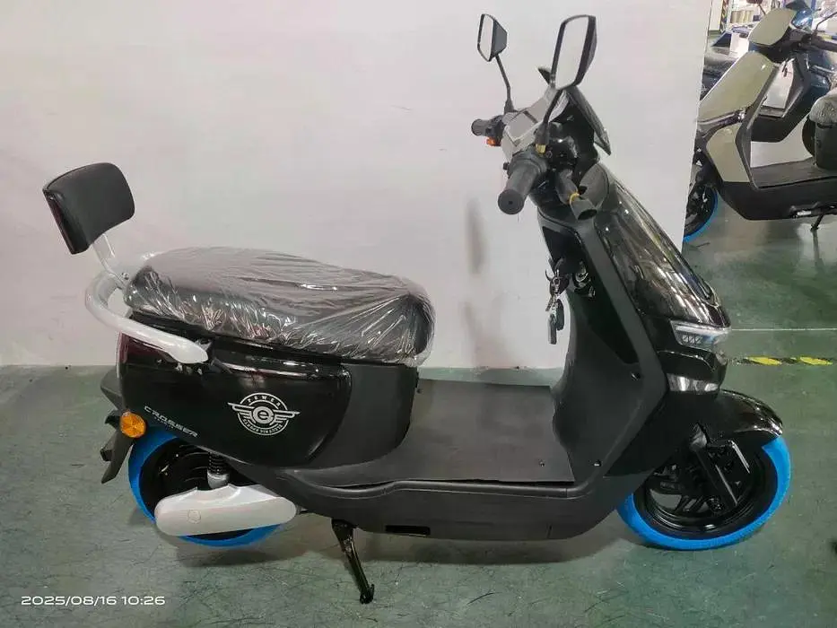 Электроскутер Двухместный Crosser CR14 (1000W, 72V/24Ah) Черный - фото 7