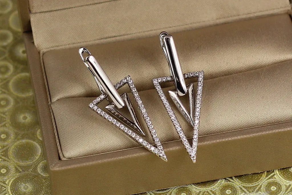 Сережки Xuping Jewelry подвійний спис 3,5 см сріблясті - фото 2