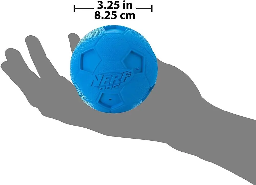 М'ячик для собак з пищалкою Nerf Dog Soccer Squeak Ball - фото 4