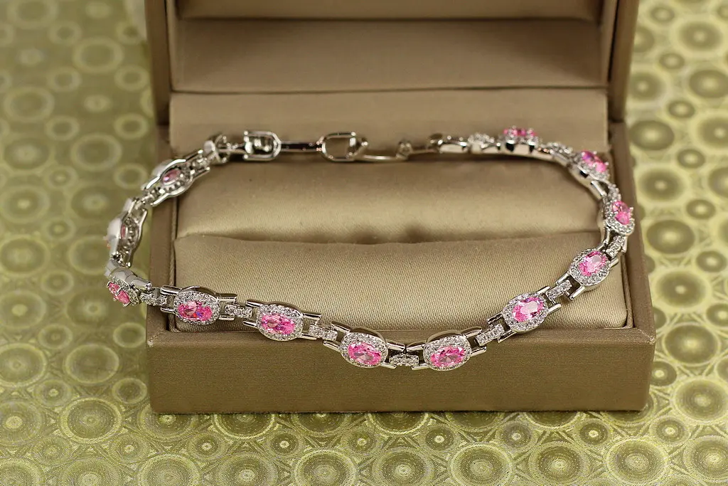 Браслет Xuping Jewelry Мозаїка з рожевими каменями 19 см 6 мм сріблястий