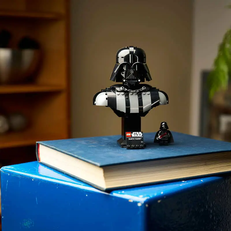 Конструктор LEGO Star Wars Погруддя Дарта Вейдера V29 349 деталей (75439) - фото 11