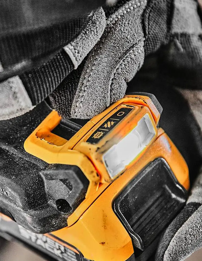 DeWALT Шурупокрут-дриль ударний аккумуляторний XR Li-Ion 18В 90Нм 0-650·0-2000об/хв 0-11050·0-34000уд/хв кейс TSTAK 1.34кг без АКБ та ЗП - фото 2