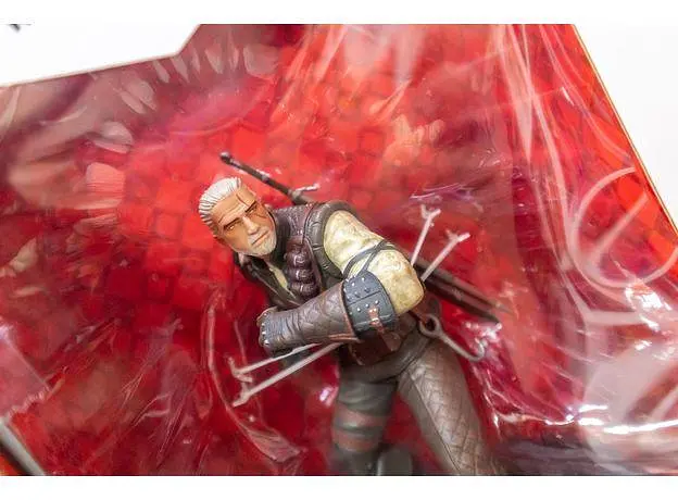 Фигурка Dark Horse Ведьмак Геральт из Ривии The Witcher Geralt of Rivii 26 см WST DH TW HOS 13 - фото 7