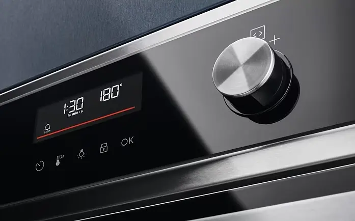 Духовой шкаф Electrolux электрический 65 л, A+, дисплей, конвекция, пиролиз, телескопические направляющие, черный - фото 4
