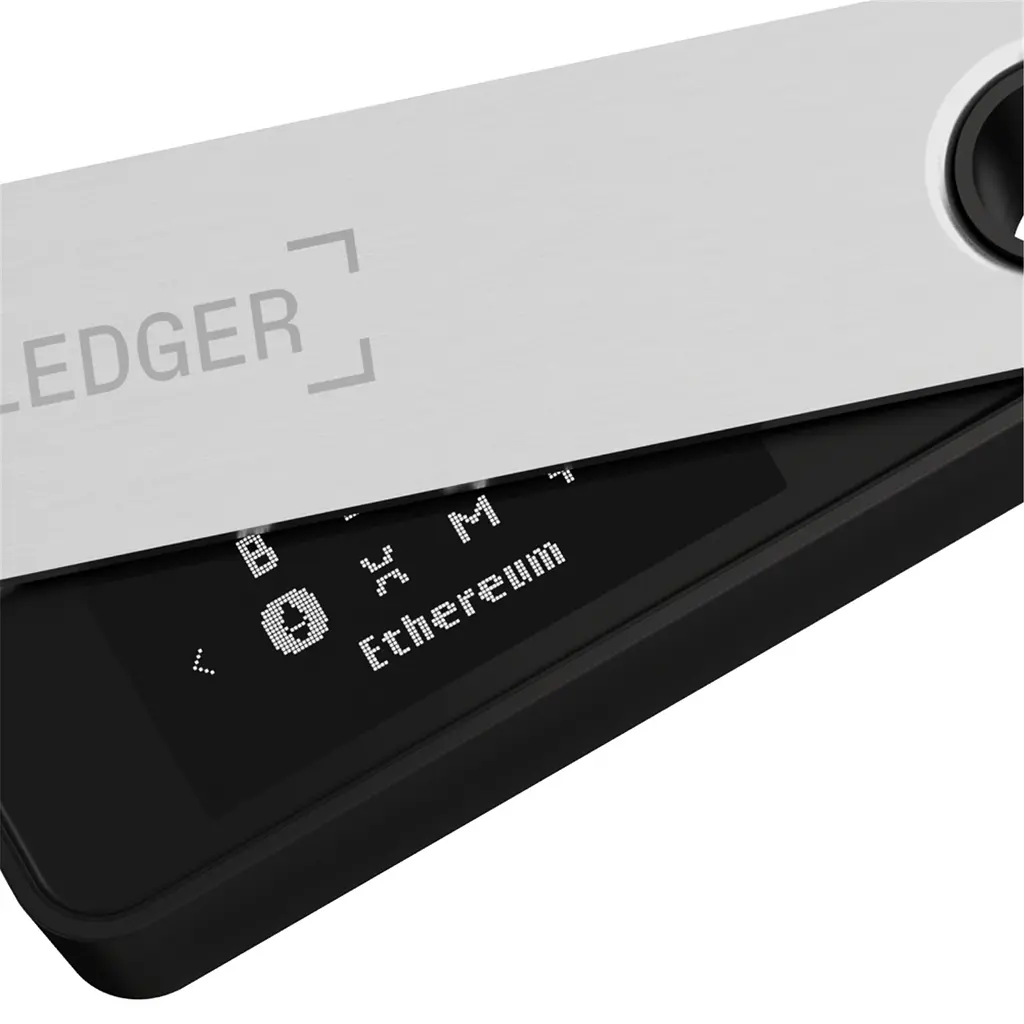 Криптовалютный кошелек Ledger Nano S Plus™ Matte Black 2025 - фото 5