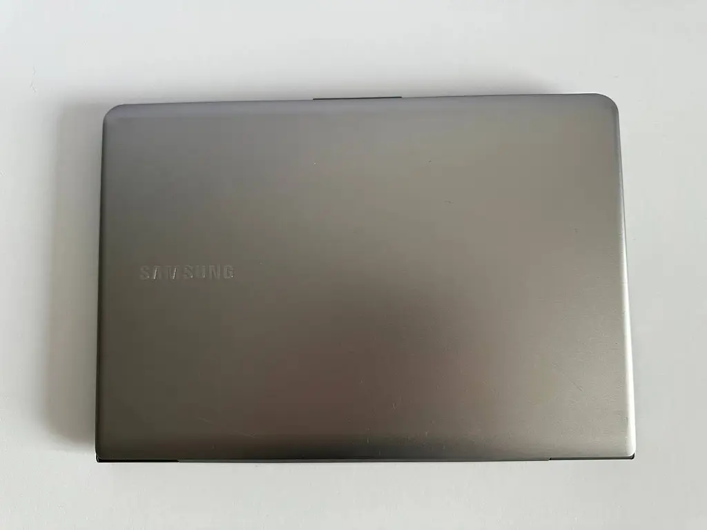 Ноутбук Samsung 530U 13.3" (i3-3217U / 8GB / SSD 80GB) б/в - фото 7