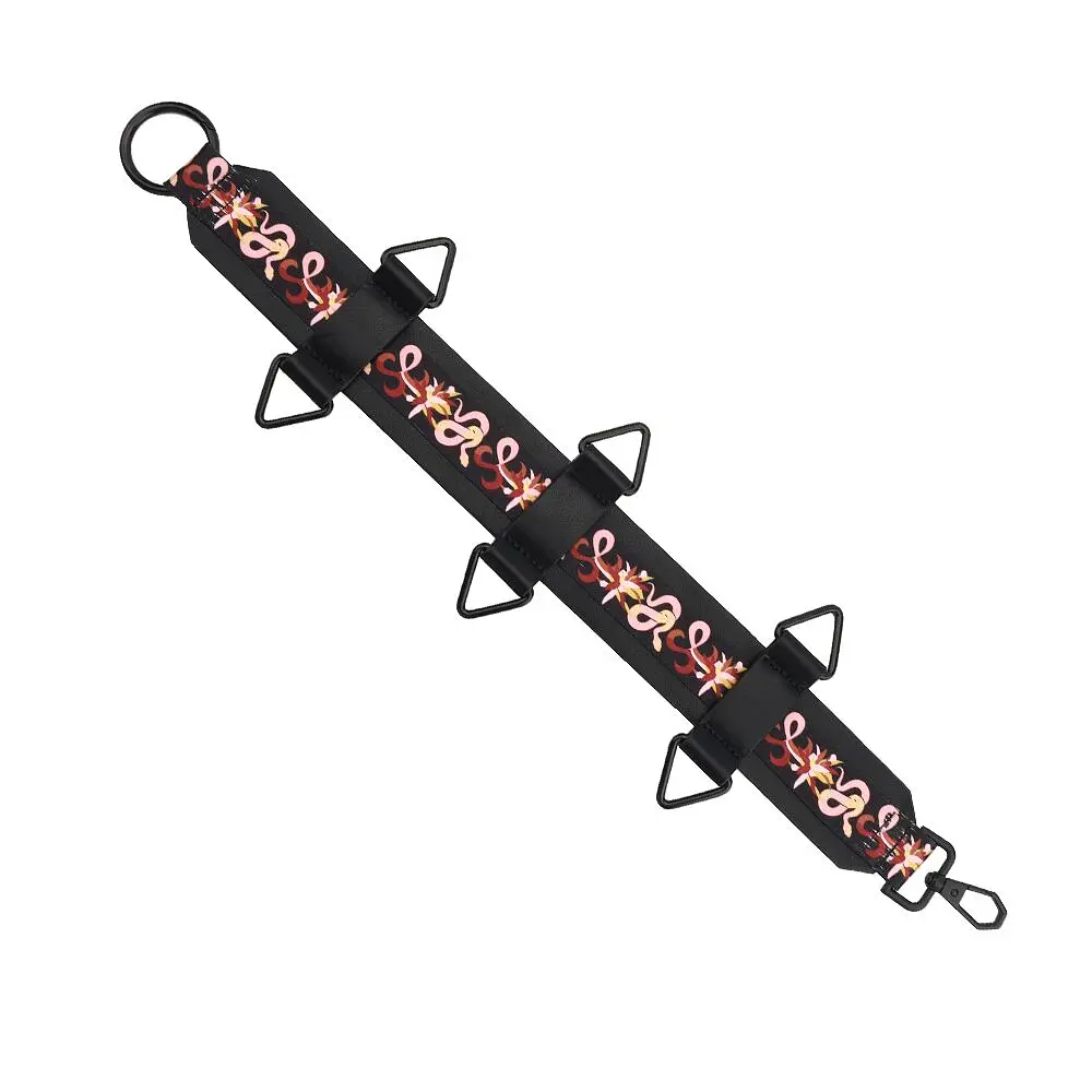 БДСМ-набір LOCKINK The Flowering Serpent Bondage Set, чорний, з малюнком у вигляді змій, 12 предметів - фото 10