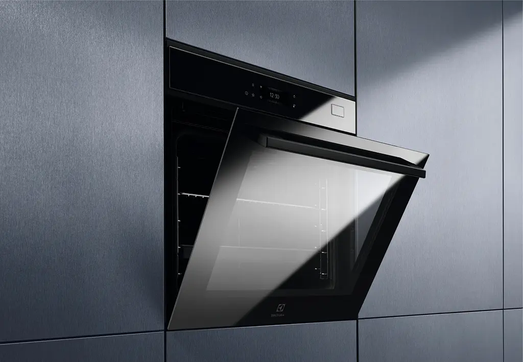 Духова шафа Electrolux EOB8S39H - фото 3