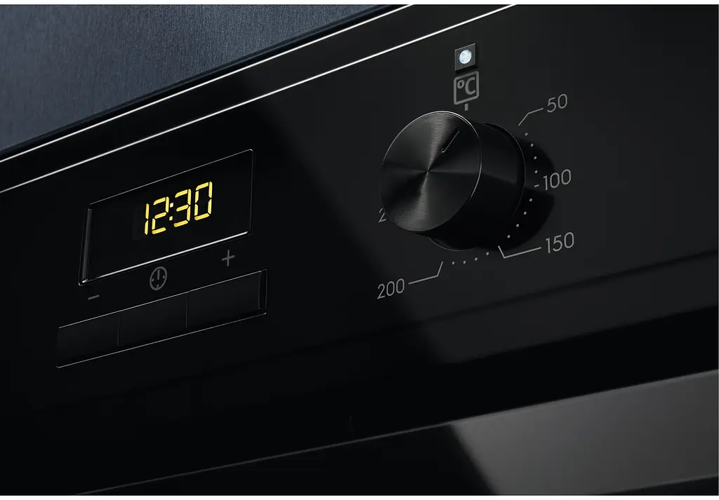 Духова шафа електрична Electrolux EOF3H50BK - фото 3