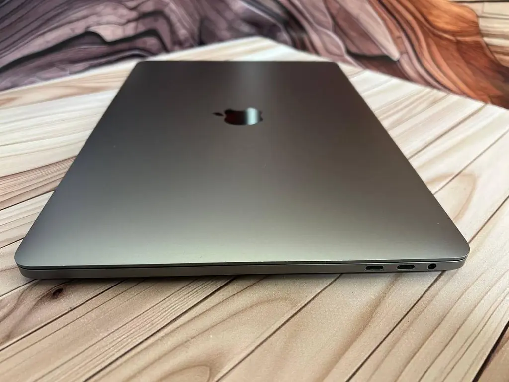 Ноутбук Apple MacBook Pro 13" A1989 i7-8559U/16/500 (C02XJ0RFJHD2) Б/в - фото 5