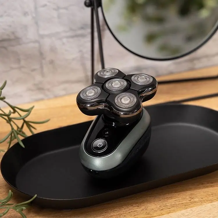 Електробритва для голови Remington Ultimate Series RX7 роторна чорно-зелена (XR1600) - фото 5