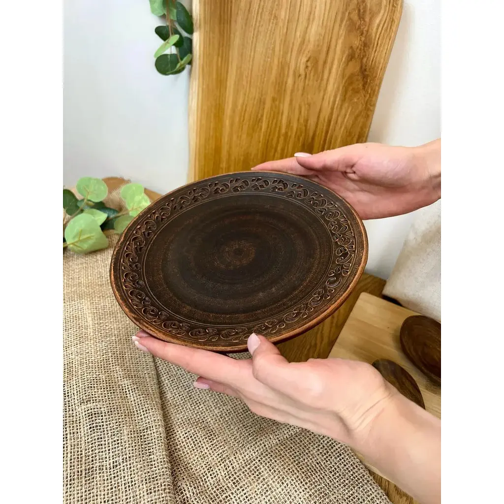 Тарілка 21 см керамічна (глиняна) різьблена Декор - фото 4