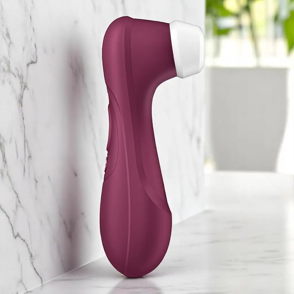Вакуумний кліторальний стимулятор Satisfyer Pro 2 Generation 3 with Liquid Air (Bluetooth) бордовий – новий рівень задоволення - фото 3