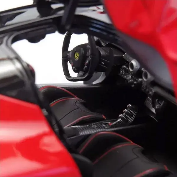 Автомодель Bburago Laferrari 1:24 Red (18-26001) [118913] - фото 5