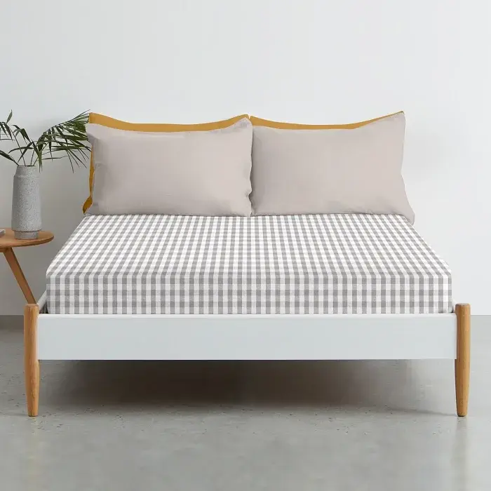 Дитяче простирадло Cosas Taupe Check 110х160 см сіро-біле (TaupeCheck_110x160) - фото 2