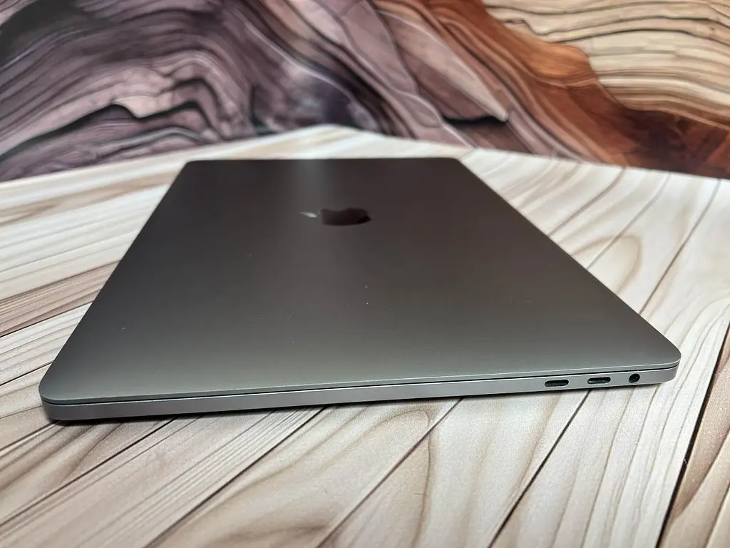 Ноутбук Apple MacBook Pro 13" 2018 A1989 i7-8559U/16/500 (C02XF1K7JHD3) Б/в - фото 6