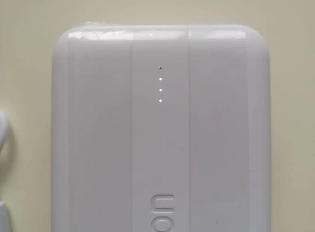 Универсальная мобильная батарея Powerbank Reinston EPB028 20000mAh (port USB-C) Белый - фото 5