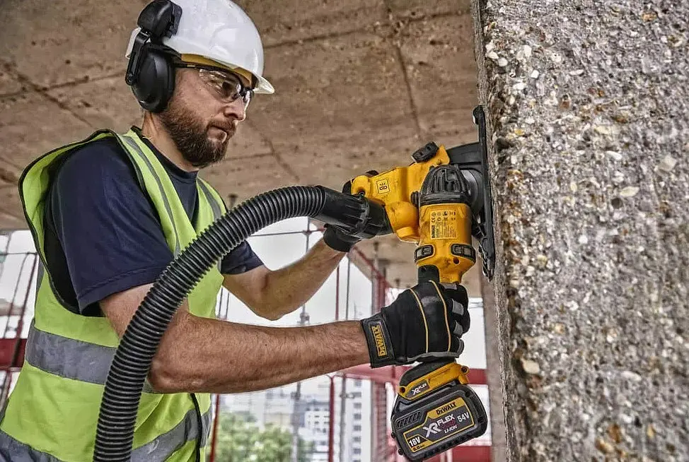 Штроборіз акумуляторний DeWalt з АКБ та ЗП DCG200T2 - фото 7
