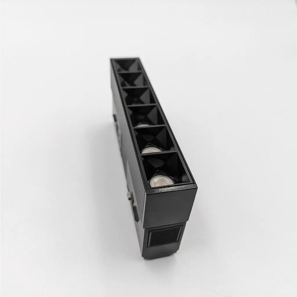 Магнитный светильник Skarlat RGD2001 6x1.5W BK 3000K - фото 2