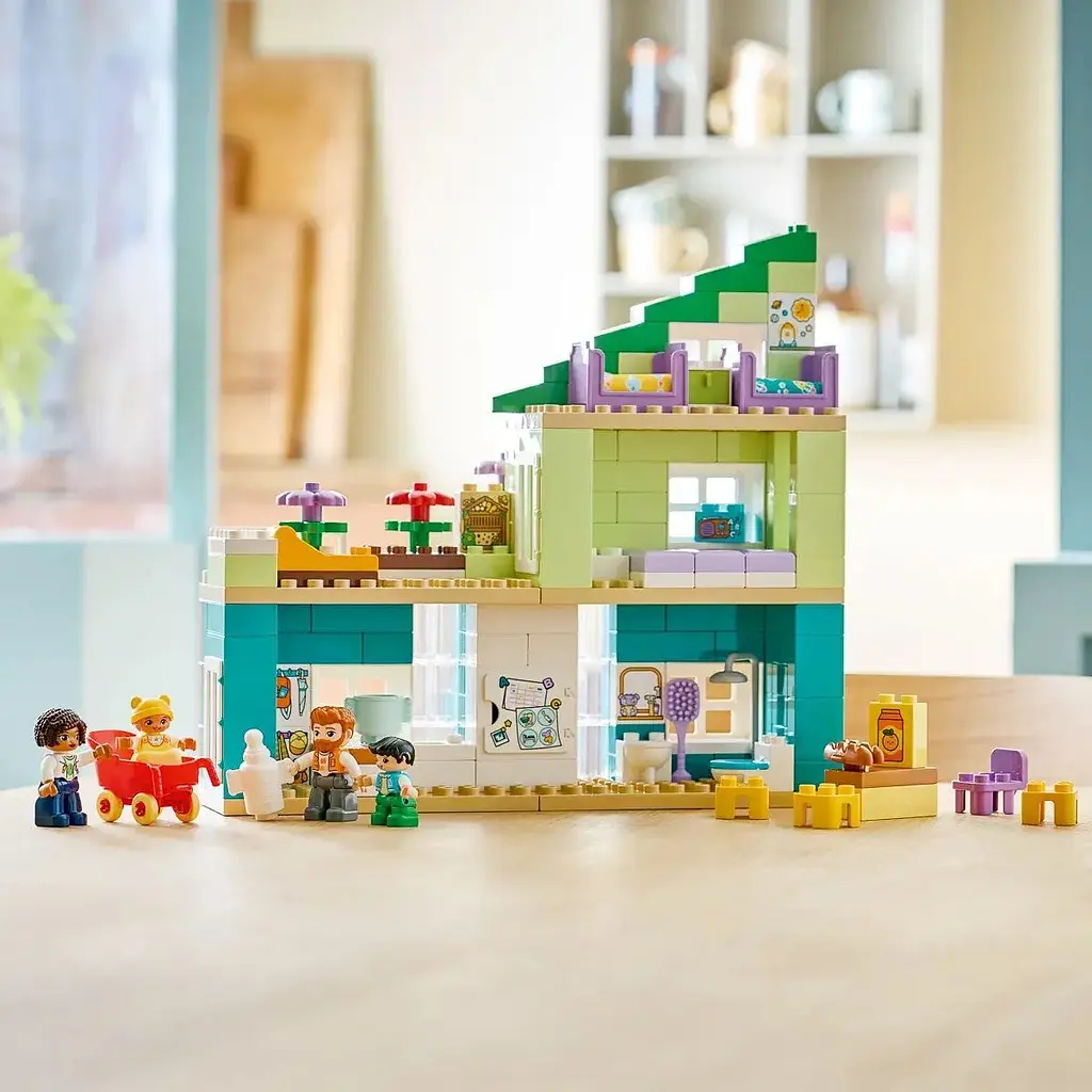 Конструктор LEGO DUPLO Town Сучасний родинний будинок із фігурками 3 в 1, 166 деталей (10470) - фото 11