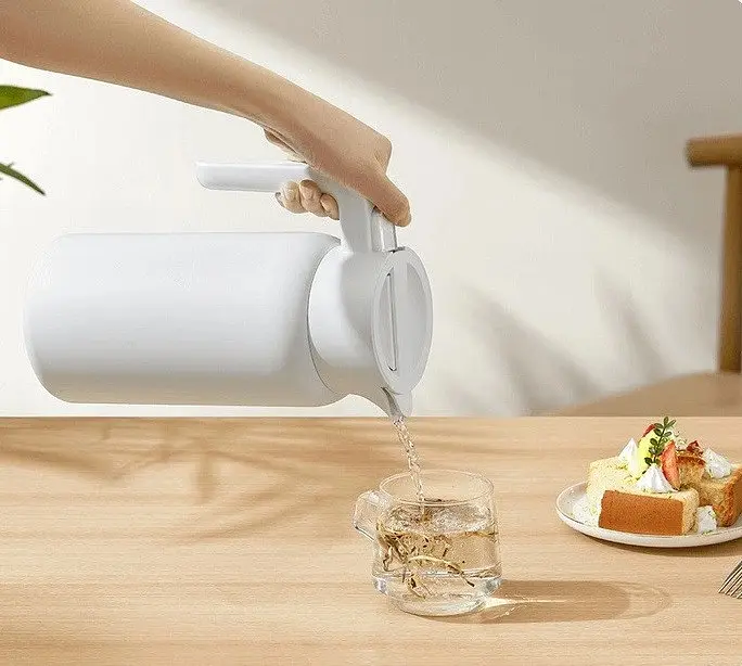 Термос-глечик Xiaomi Mijia Thermos Kettle 2L білий MJBWH02PL / BHR8745CN - фото 7