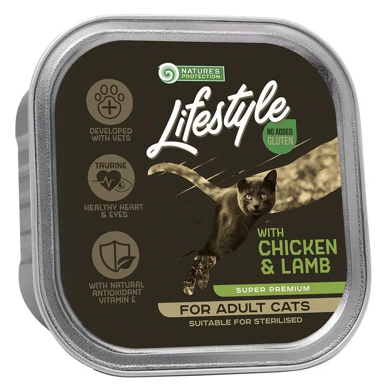 Вологий корм для стерилізованих котів із куркою та ягням Nature's Protection Lifestyle Chicken&Lamb, 85г