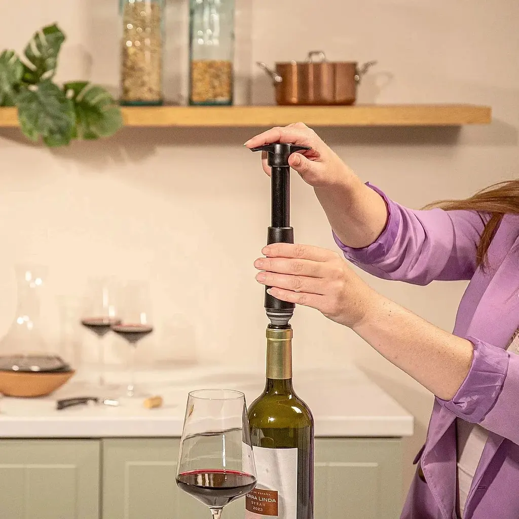 Набор для хранения вина Vacu Vin Original Wine Saver Black 3 предмета (Q5128) - фото 6