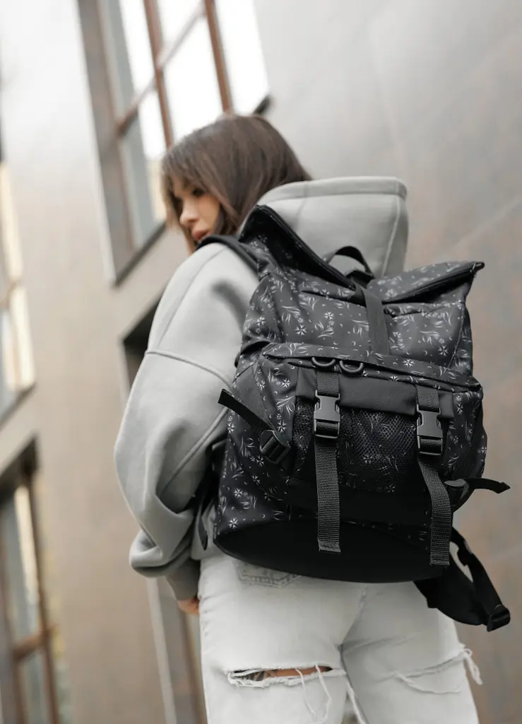 Женский рюкзак Sambag RollTop DOUBLE черный 41 х 27 х 18 см (24330702) - фото 3