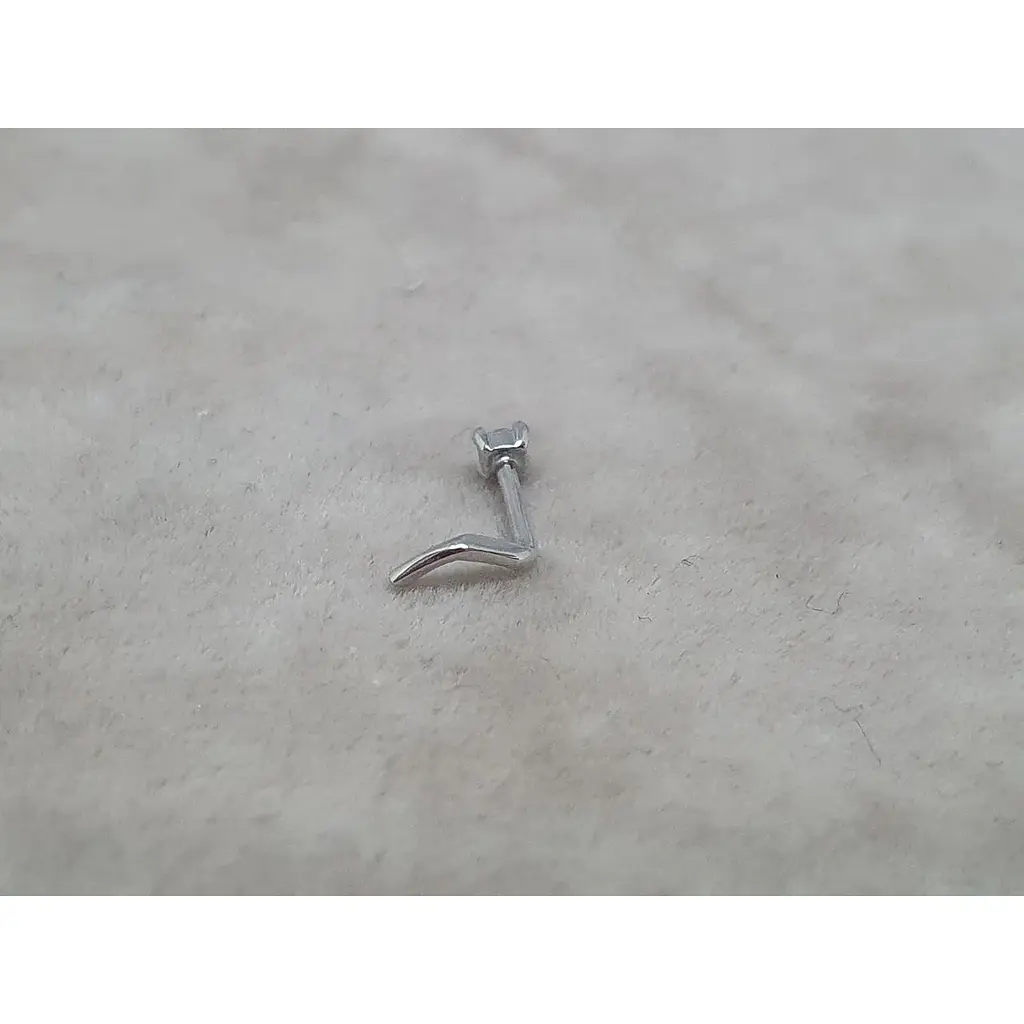 Золота сережка-пірсинг Ювелірне виробництво А. Долина в ніс з фіанітом. 140001Б - фото 3