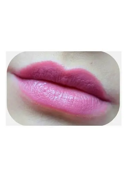 Увлажняющая губная помада Avon Luxe Сливовый сапфир/Runway plum 3.6 г - фото 3