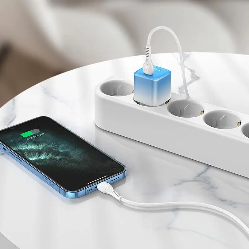 Адаптер мережевий HOCO Type-C to Lightning cable single port charge set C101A набір з кабелем - фото 7