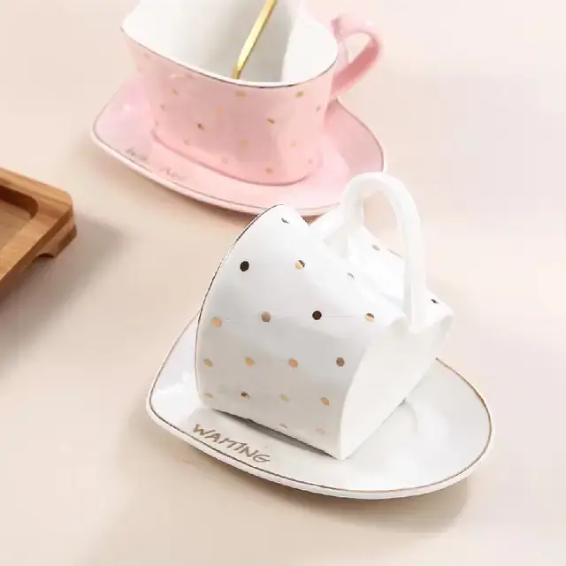 Чашка BonaDi Сердце с блюдцем и ложкой 13х7 см белая   - фото 3