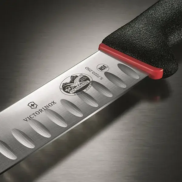 Кухонний ніж Victorinox Fibrox Butcher 20 см Dual Grip Black (5.7223.20D) - фото 3