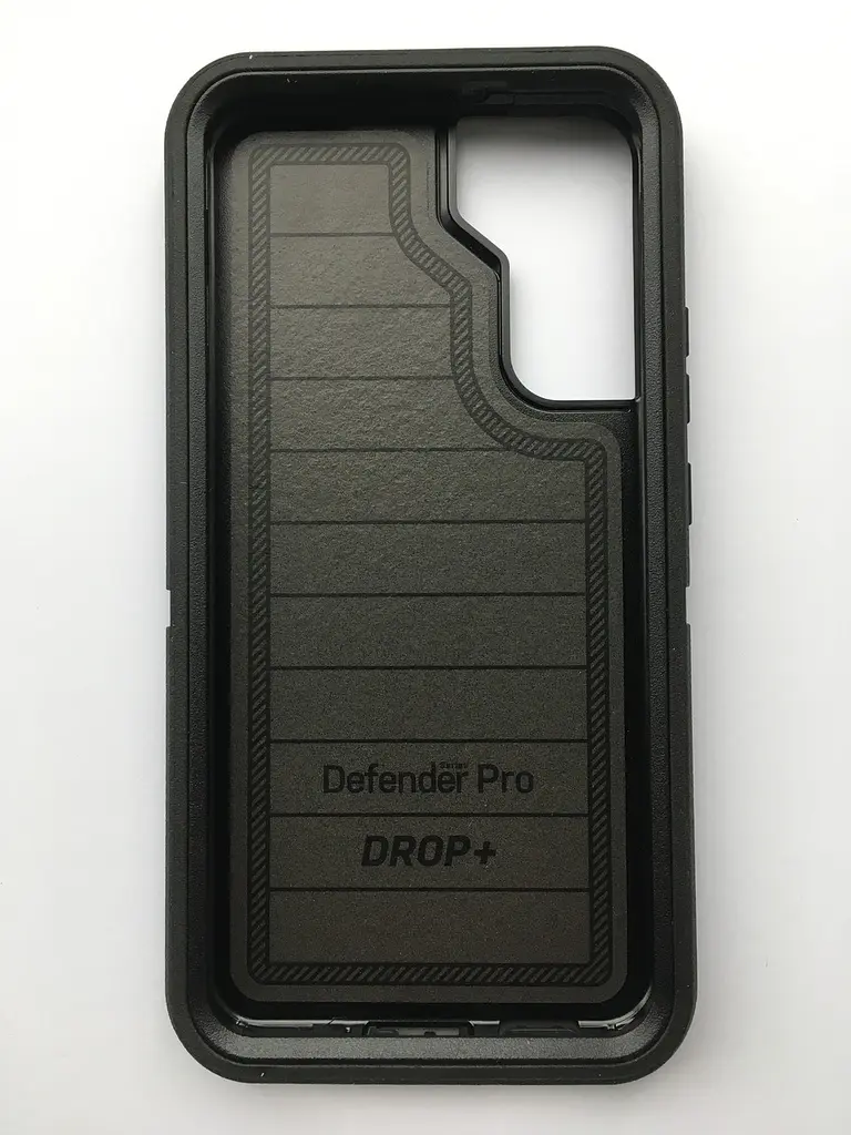 Чохол протиударний із кліпсою-підставкою OtterBox Defender Series Pro для Samsung Galaxy S22 (6.1") Black - фото 3