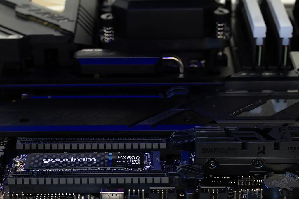 SSD-накопитель 512 ГБ Goodram PX500 M.2 2280 PCIe 3x4 NVMe 1.4 3D NAND, розничная версия - фото 6