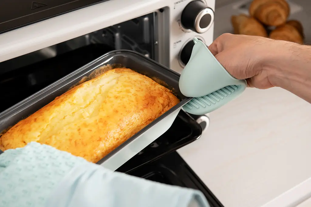 Прихватка Ardesto Tasty Baking, 9х10х7см, силікон, блакитний (AR2326T) - фото 4