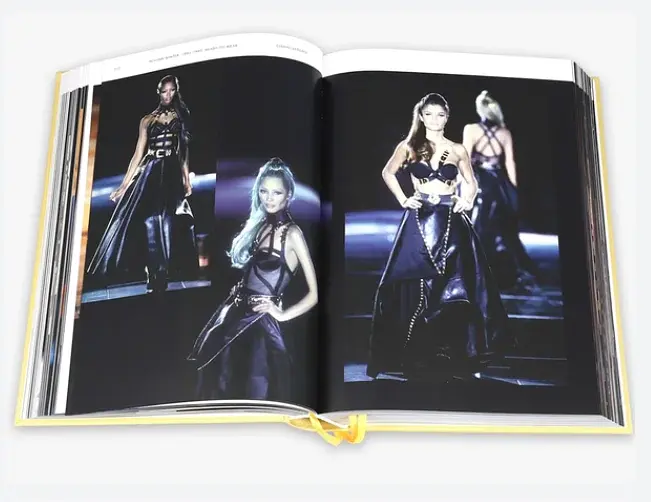 Versace Catwalk - фото 7