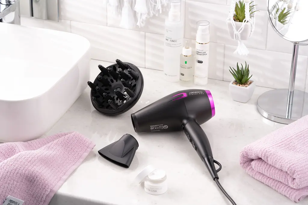 Фен Violet PRO HD-Y221PRO , 1750-2100Вт, 2 швидкості, 3 темп.режими, дифузор, чорний ARDESTO teh0017657 - фото 5