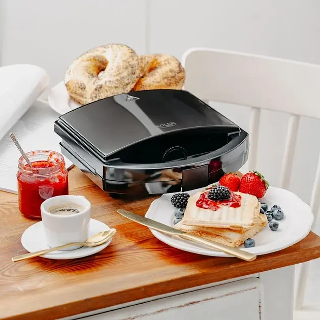 Контактный гриль электрический Adler AD 3068 1000 Вт со съемными пластинами - фото 8